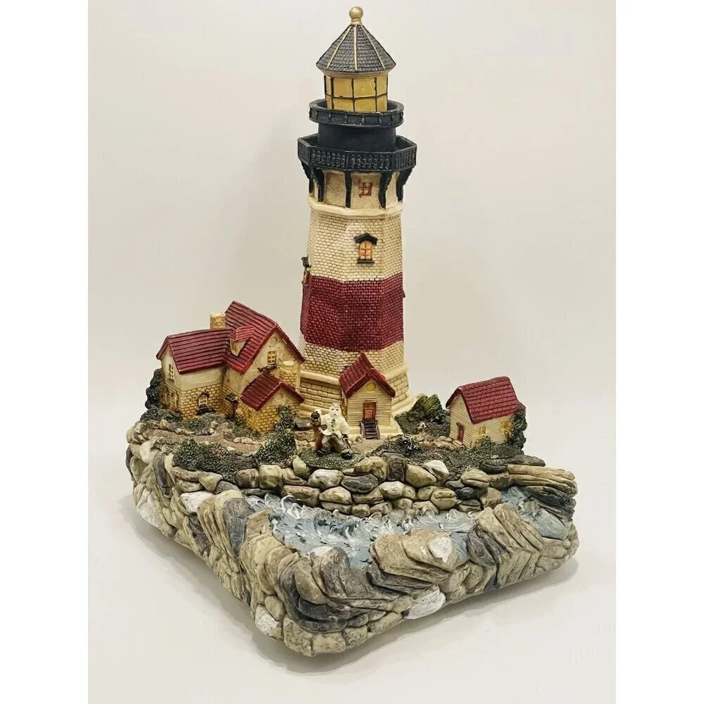 Lighthouse Reef Tabletop Decor 12” Music Box New England Keeper Harbor Cape READ